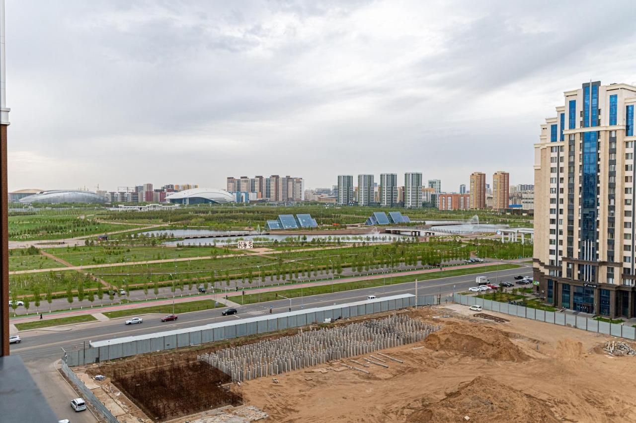 Шикарная Квартира На Против Сада Astana Bagian luar foto